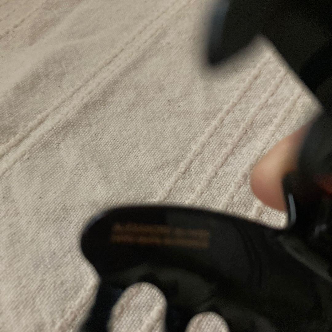 花柄ストーン付き黒ヘアクリップ