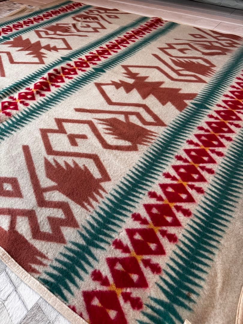 ヴィンテージネイティブ柄ウールラグW1660xH2030