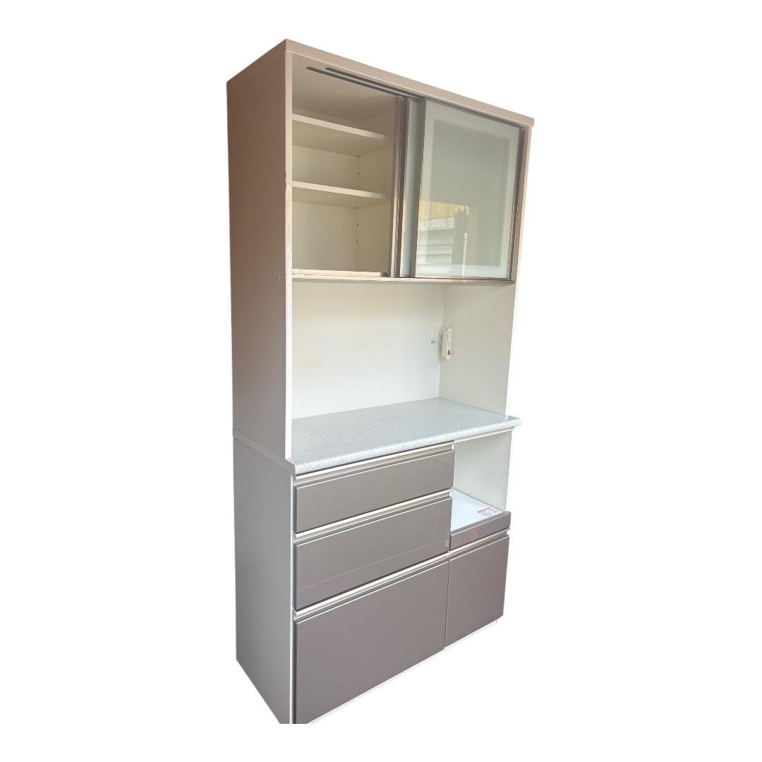 ともくん　ニトリ　キッチンボード　食器棚