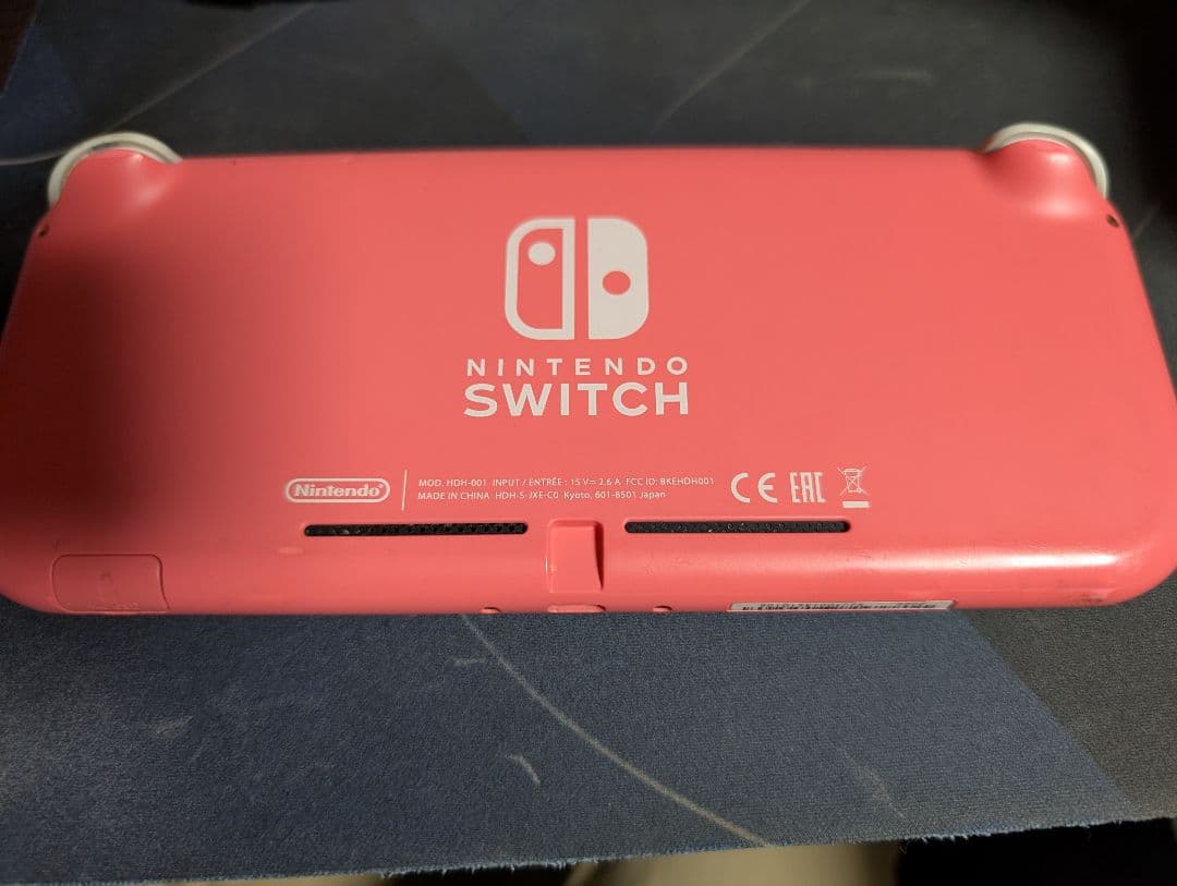 ス*ア様 Nintendo Switch LITE コーラル