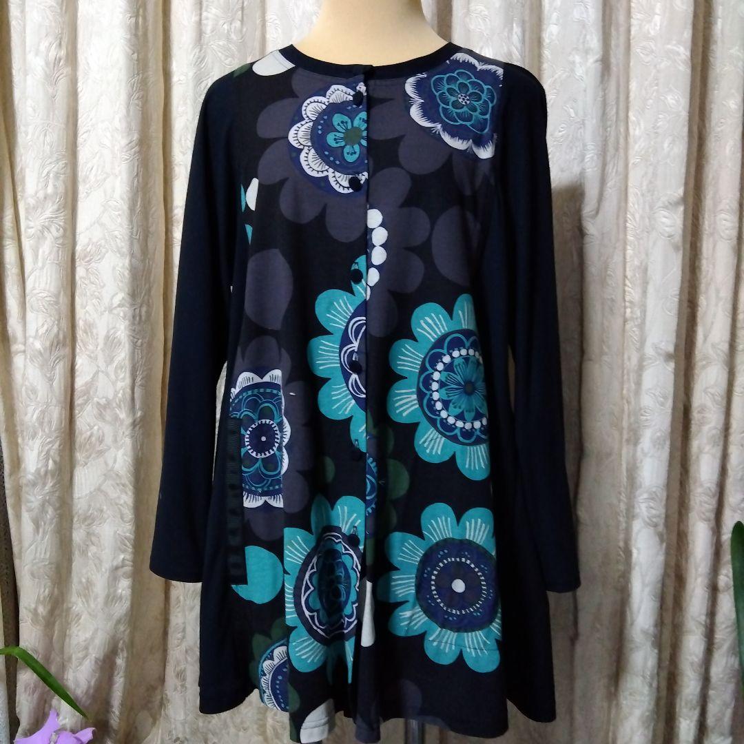 トクコの花がらチュニック