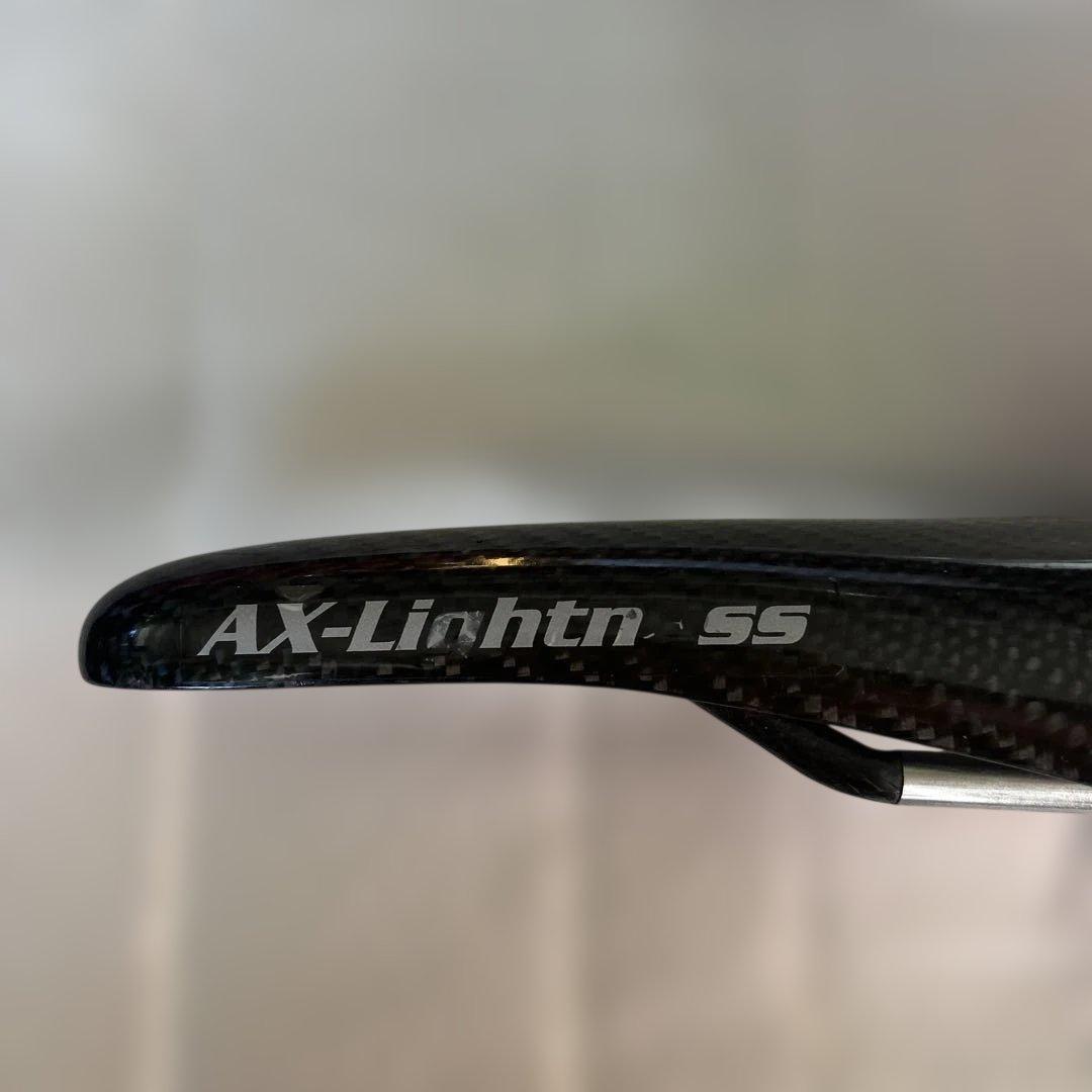 d*2様 AX-lightness エンデュランス　フルカーボンサドル