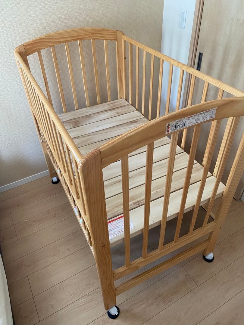 カトージ ハイポジションベビーベッド レギュラー 腰に負担をかけないハイタイプ