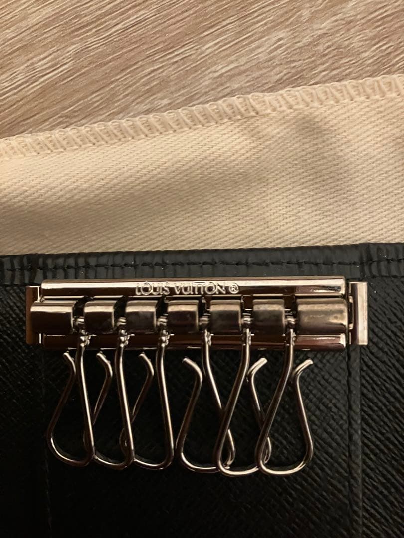 【LOUIS VUITTON キーケース新品未使用】黒