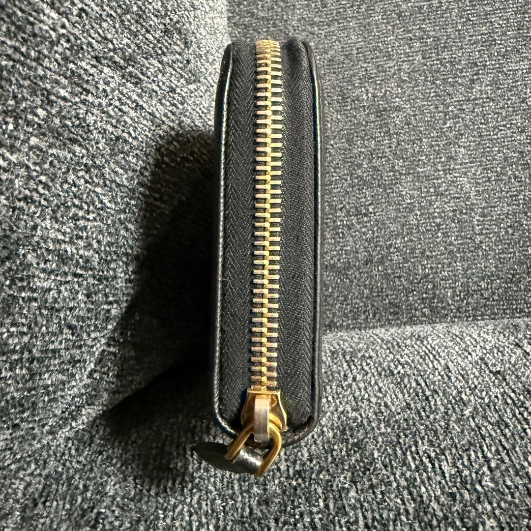 PRADA サフィアーノ長財布