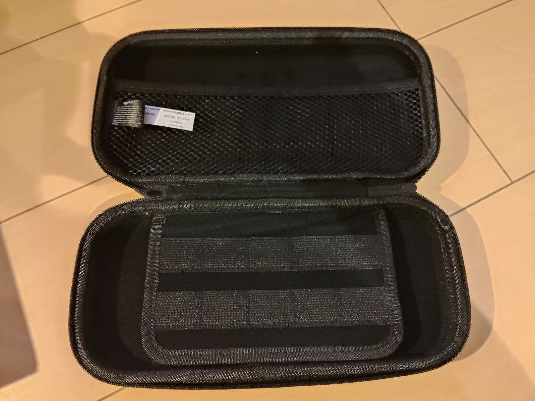 スイッチ新型HAC-001本体 箱付 付属品揃い ＋ 収納ケースとガラスフィルム