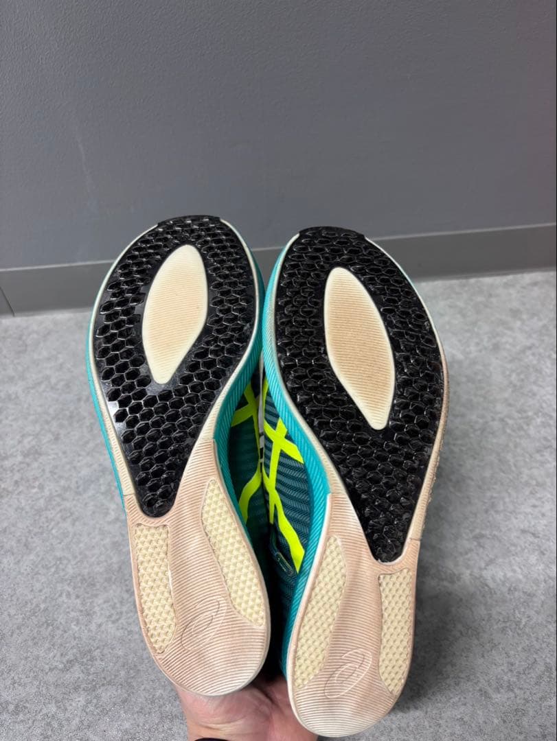 ASICS スパイクシューズ 青/黄