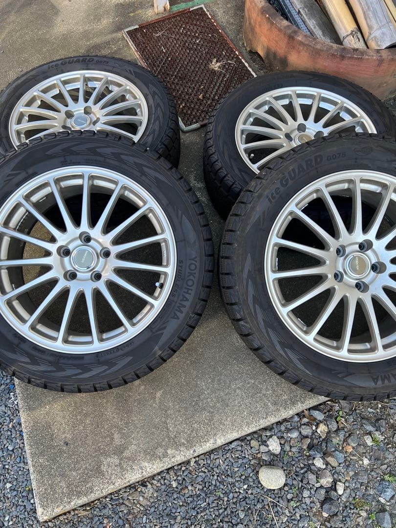 ECO FORM 18インチ スタッドレスタイヤセット　ハリアー、ＬＡＶ4