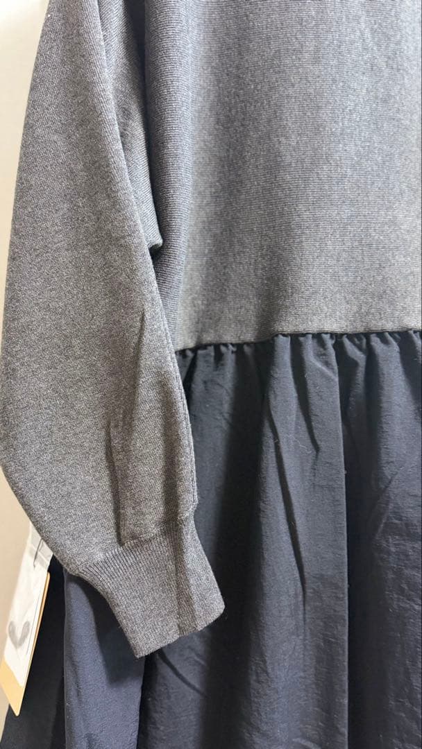 BEARDSLEY ニットコンビギャザーワンピース　タグ付き新品