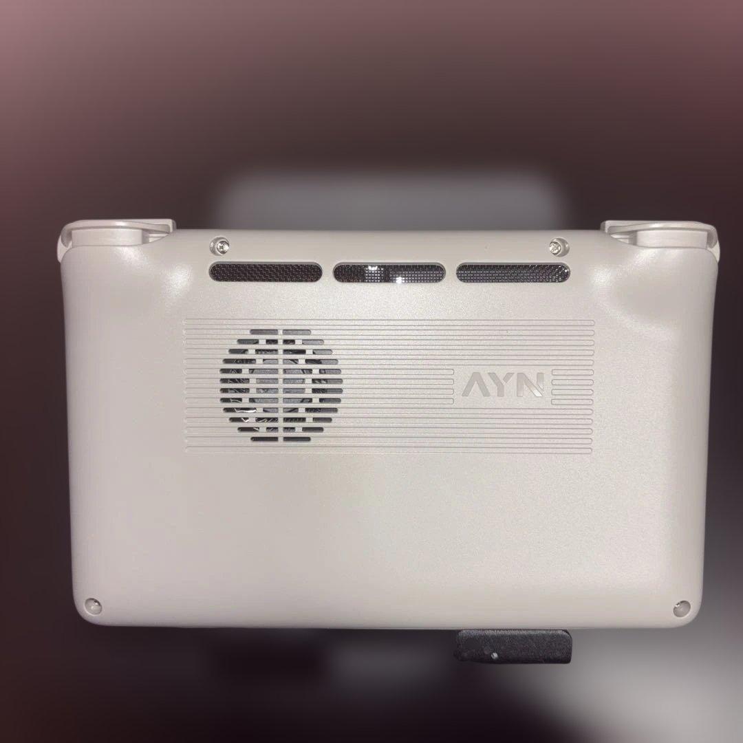 ayn thor maxと保護カバー