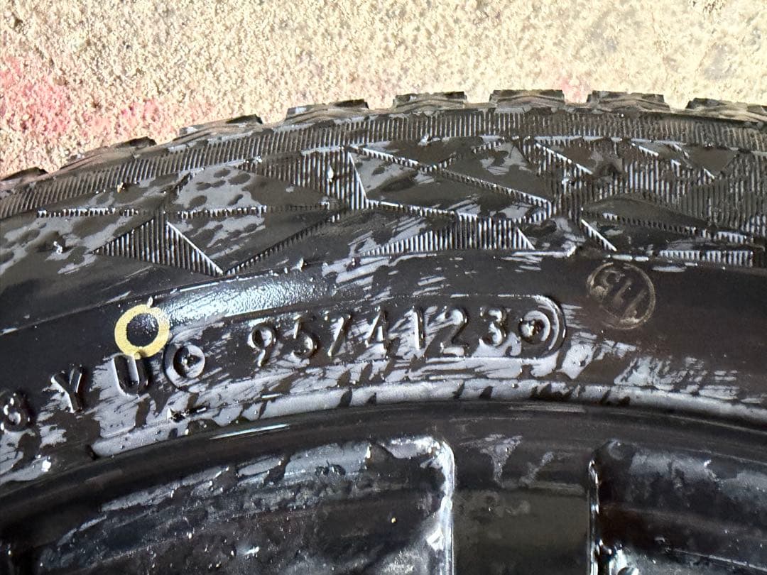 え*ん様 175/65R15 ４本　TOYO GIZ2 スタッドレス　アルミ