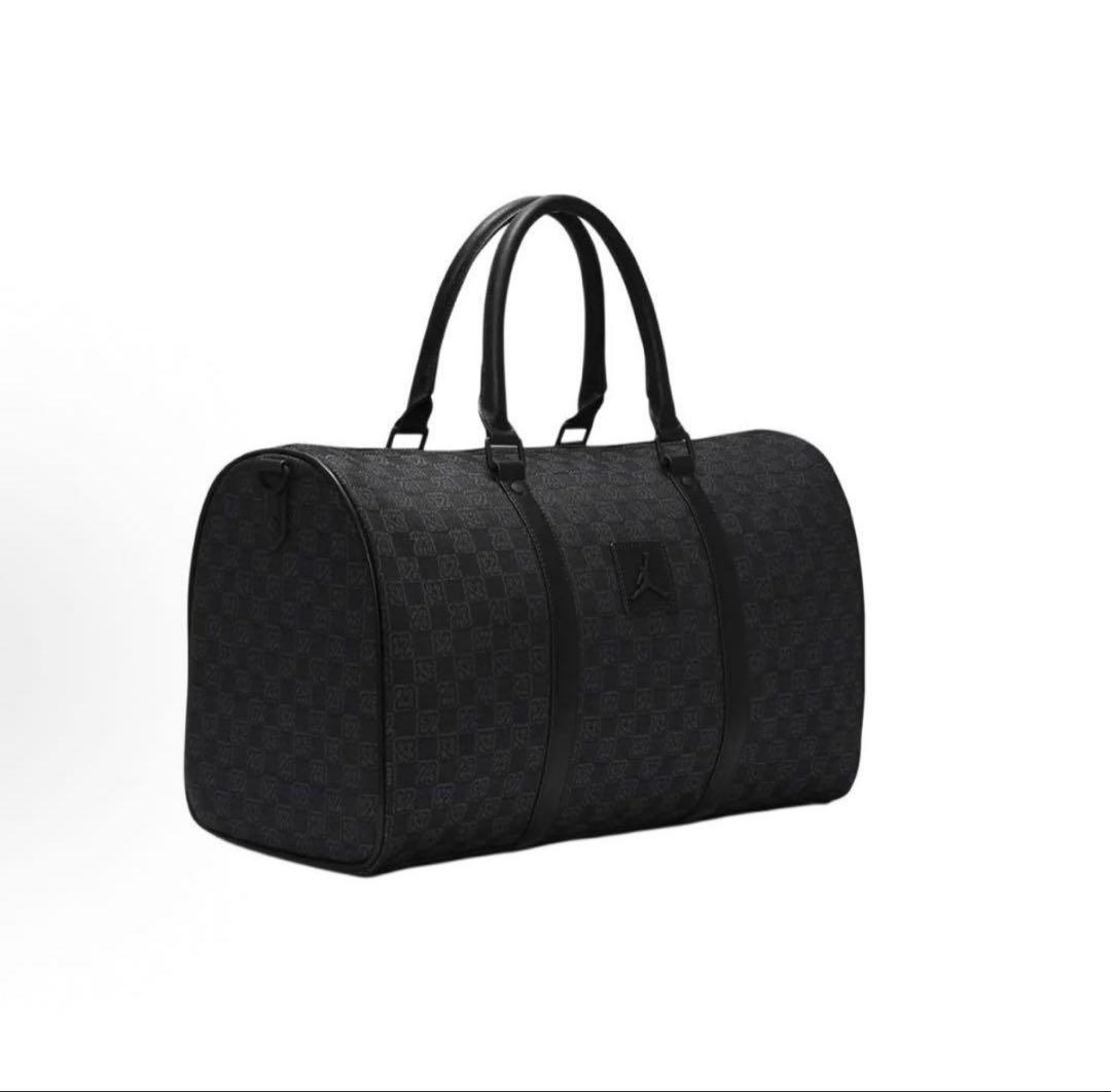 新品ジョーダン モノグラム ダッフルバッグ ブラック FJ6787-013