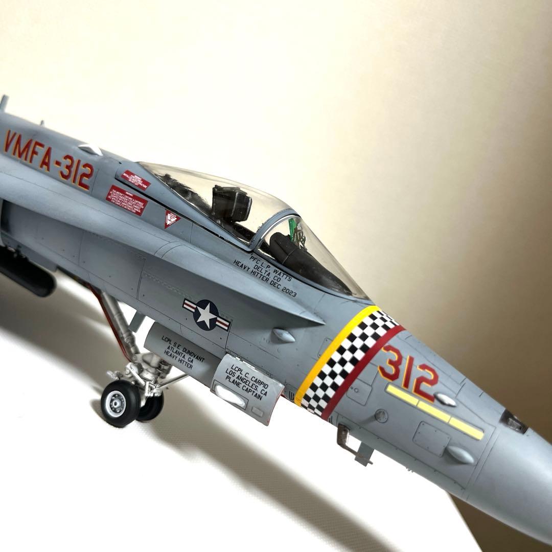 戦闘機プラモデル完成品1/48ハセガワF-18ホーネット