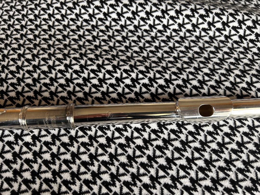 も*も様 【希少】ヤマハ　フルート　YFL-281S リングキィ　インライン　白