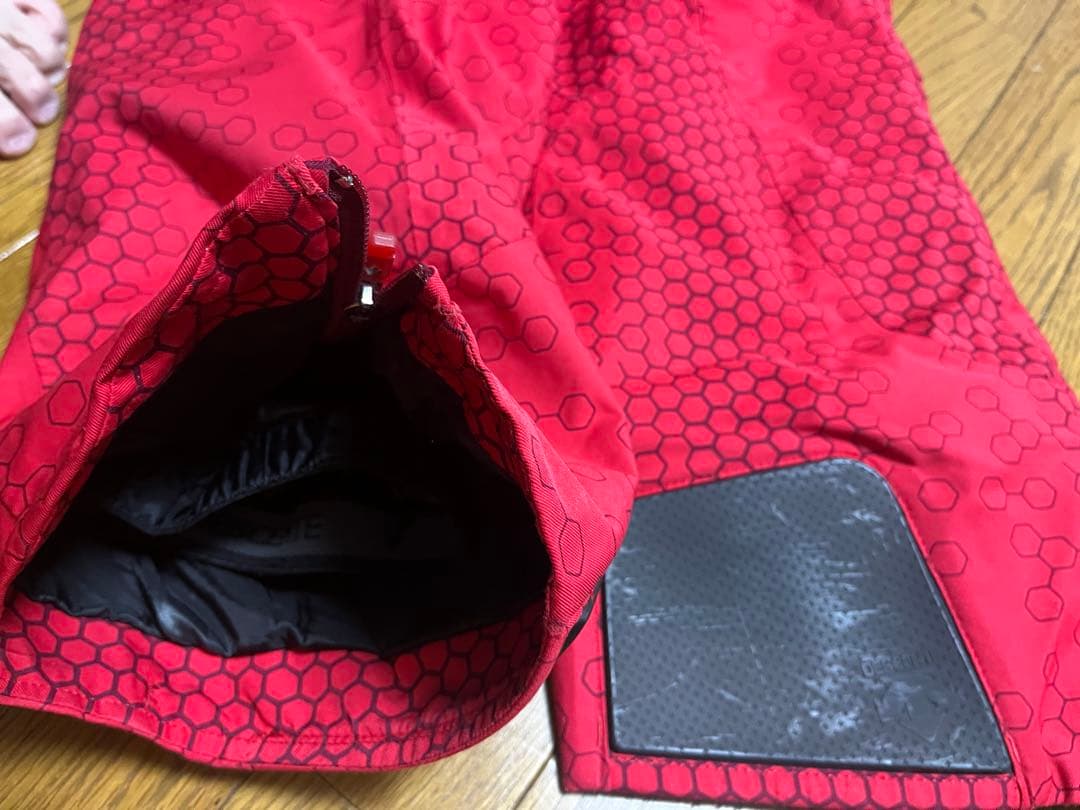 DIGENTE SSサイズ　レッド スキーウェア ハニカムデザイン　上下