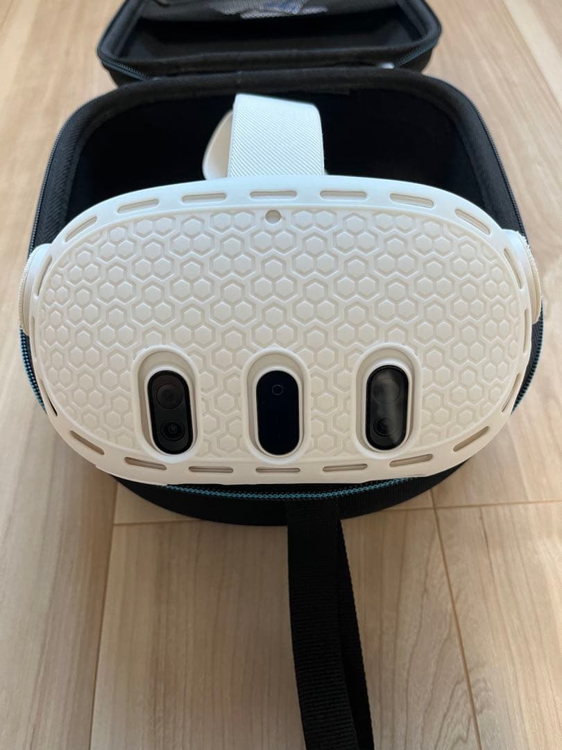 【美品】 Quest3 128GB ＋収納ケース＆シリコンカバー付き