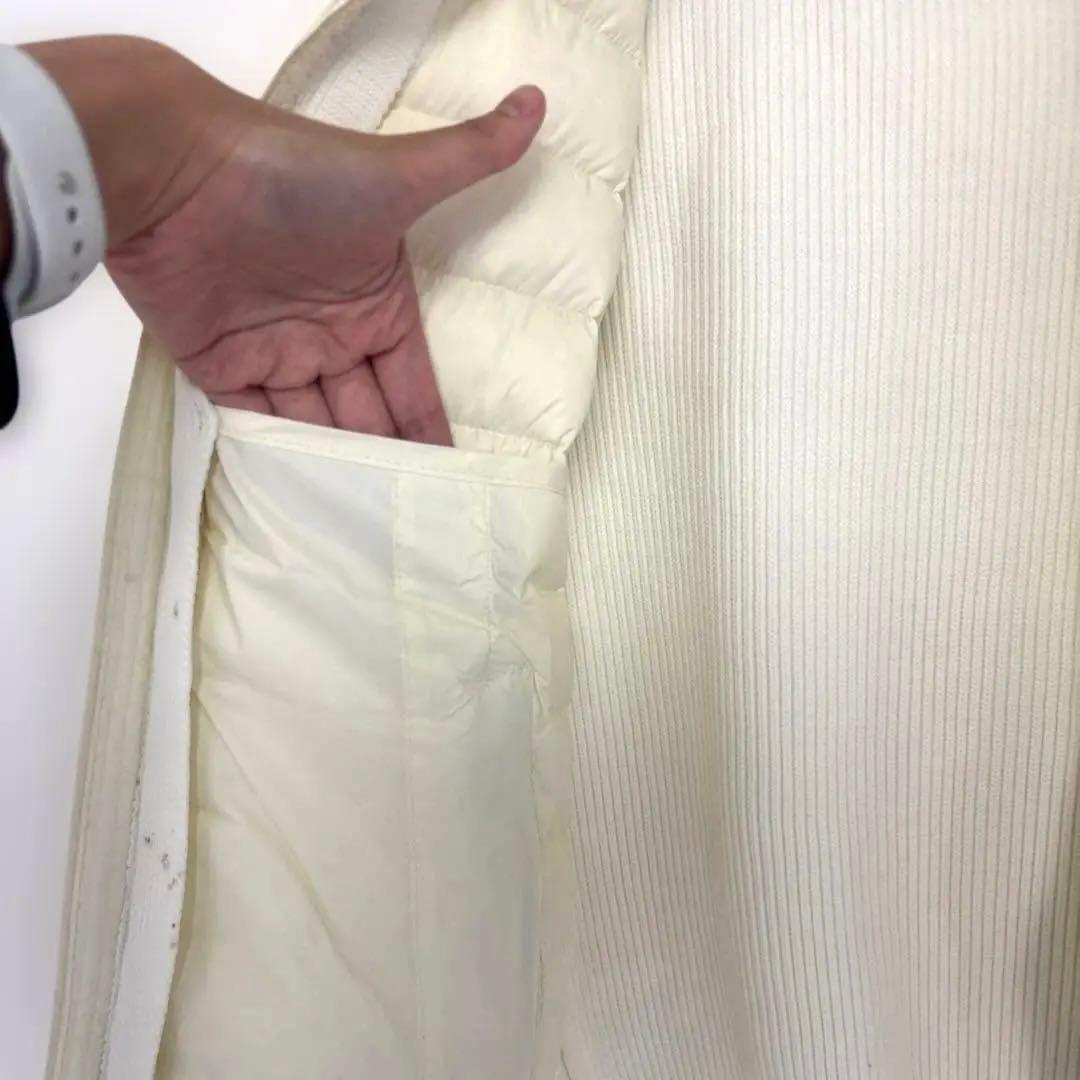 ホワイト フード付きダウンジャケット