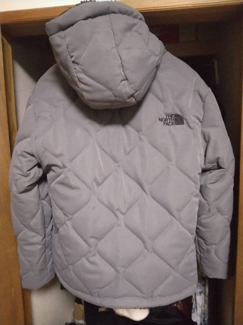 THE NORTH FACE リバーシブルグレー ダウンジャケット