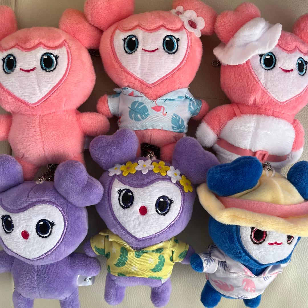 TWICE ラブリー ぬいぐるみ キーホルダー モモ サナ ツウィ モブリー
