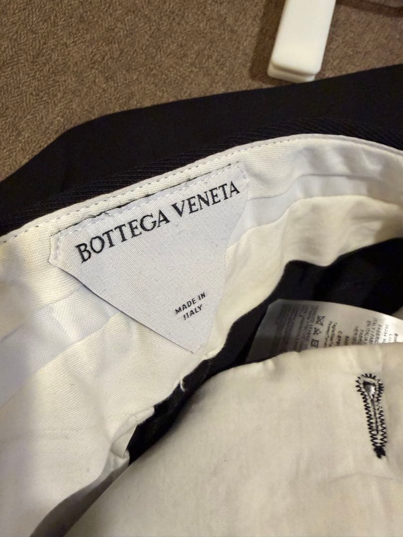 ボッテガヴェネタ　パンツ　レディース