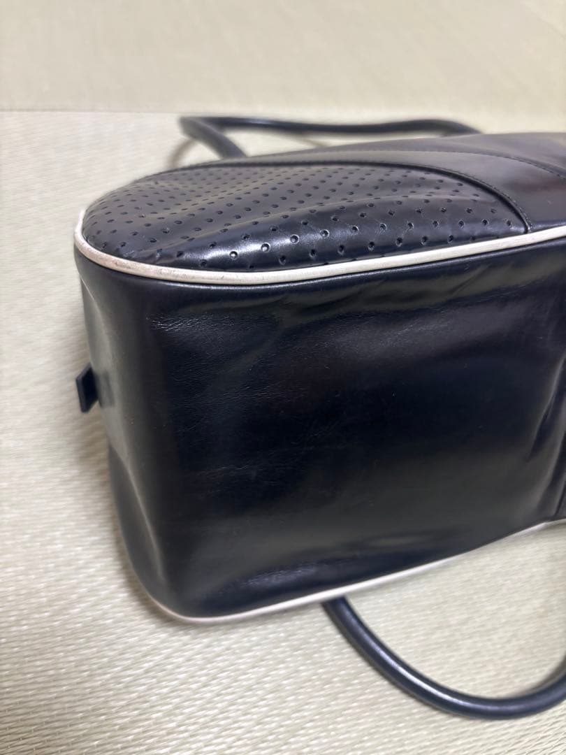 ☆専用☆PRADAプラダボーリングバッグレザーハンドバッグパンチング加工黒