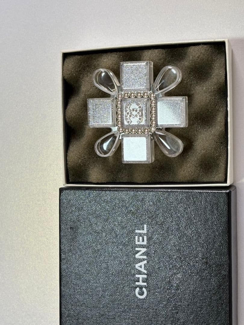 本物！シャネル　ヴィンテージ　ブローチ