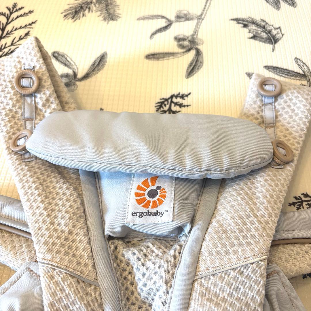 エルゴベビー　抱っこ紐　オムニブリーズ　ベージュ