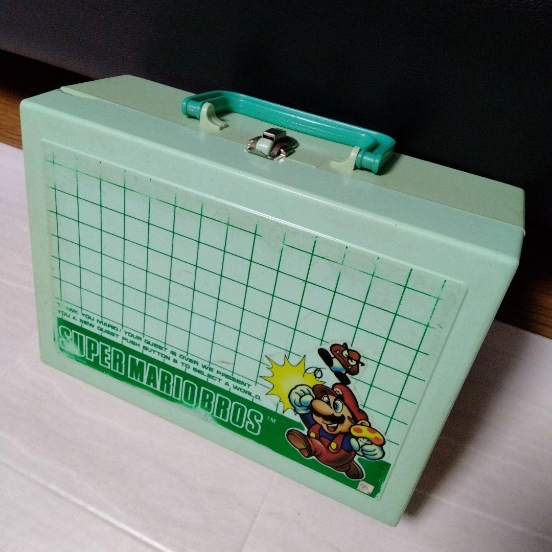 ファミコンカセットケース