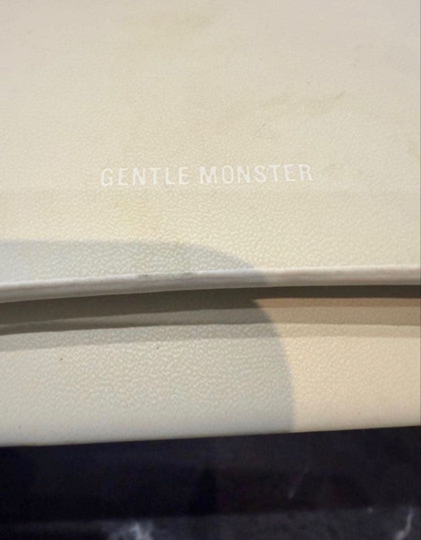 GENTLE MONSTER ブラック サングラス ROCOCO