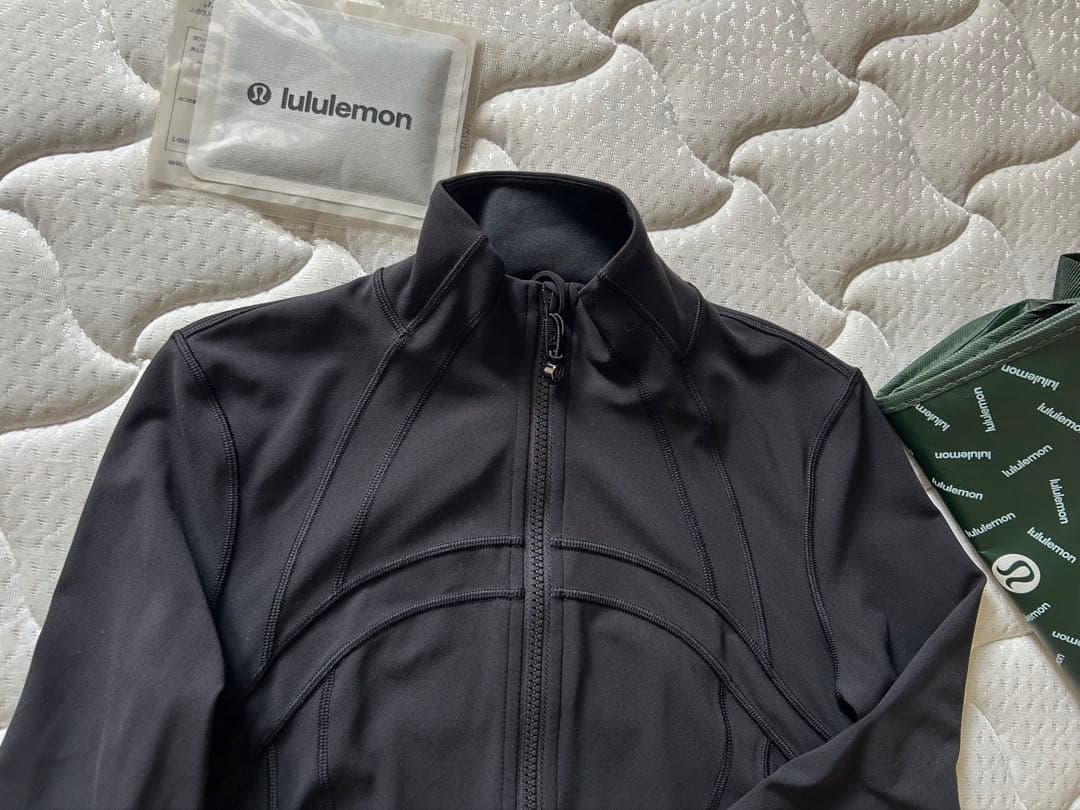 ルルレモン ディファイン ジャケット ボーン サイズ4