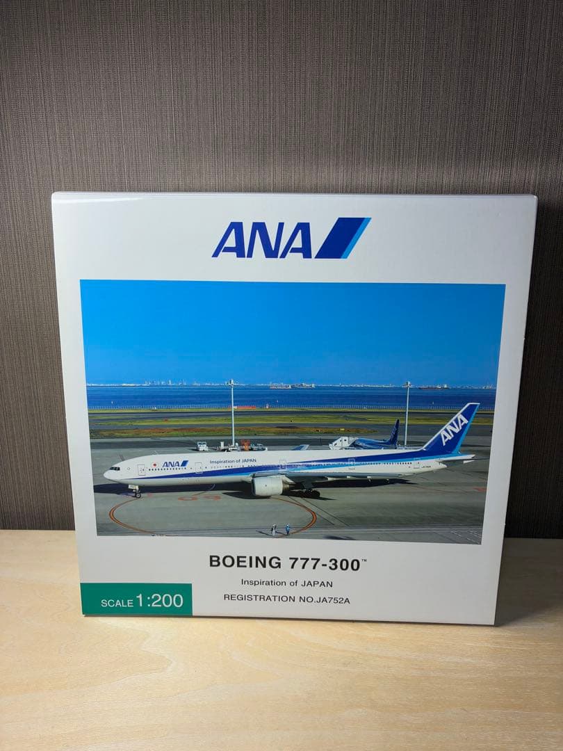全日空商事 777-300 1/200 非ER 国内線仕様機