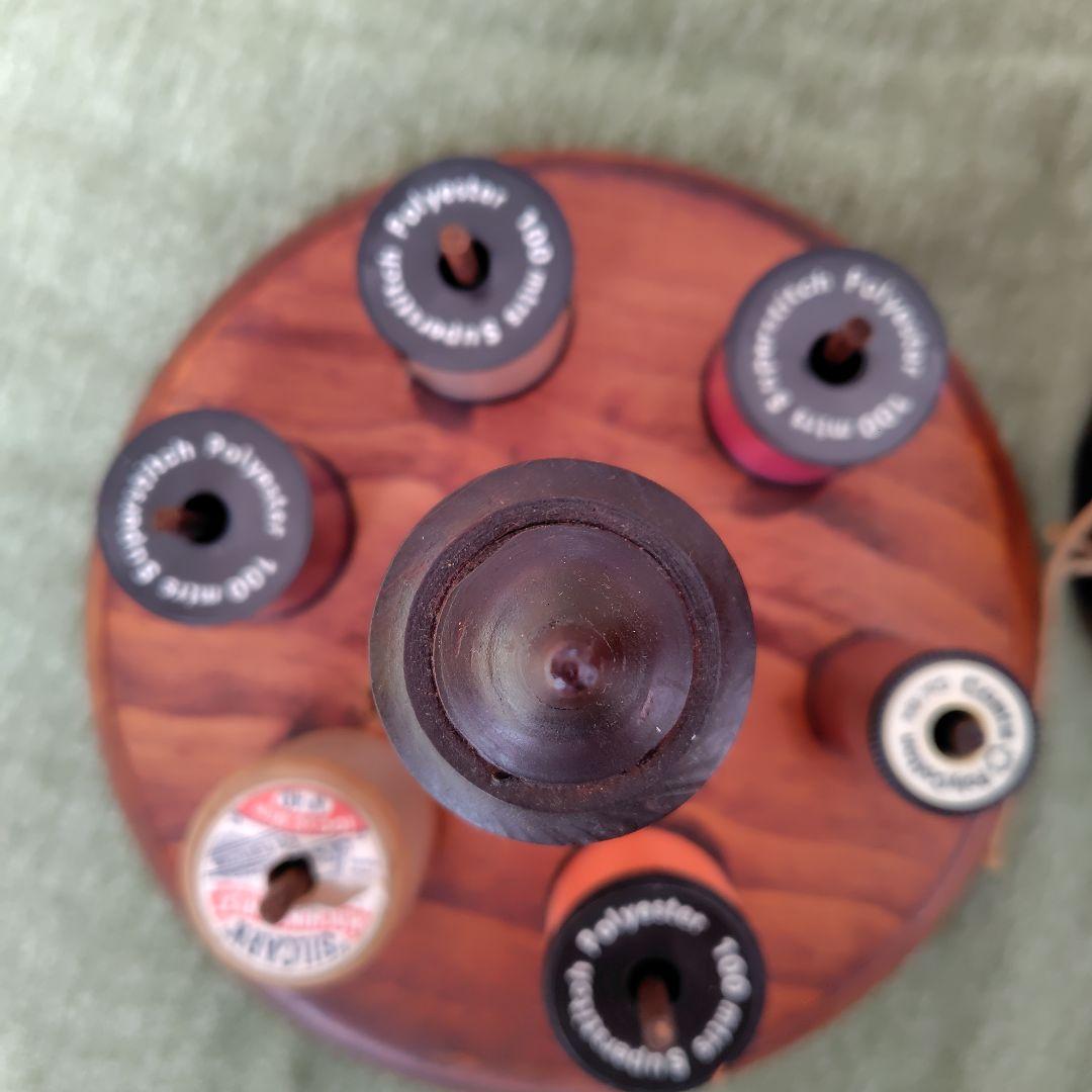 英国アンティーク　木製糸巻きホルダーとボビンスタンドセット