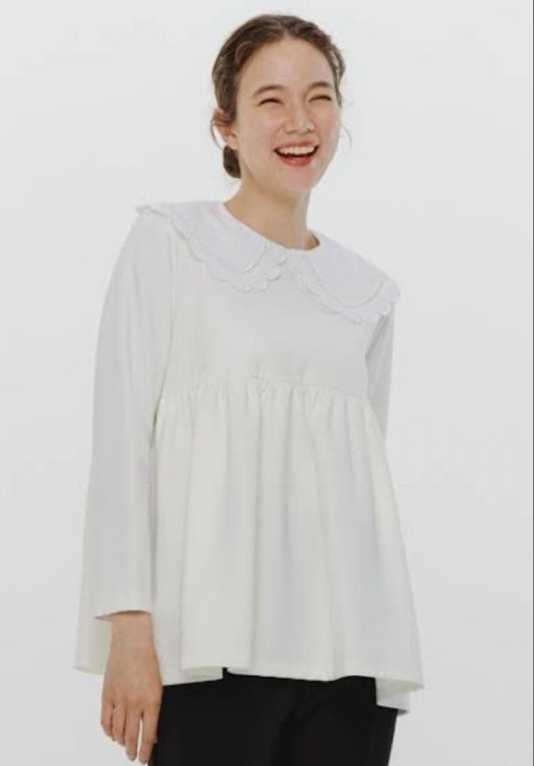 yori ヨリ スカラップカラーフレアカットブラウス