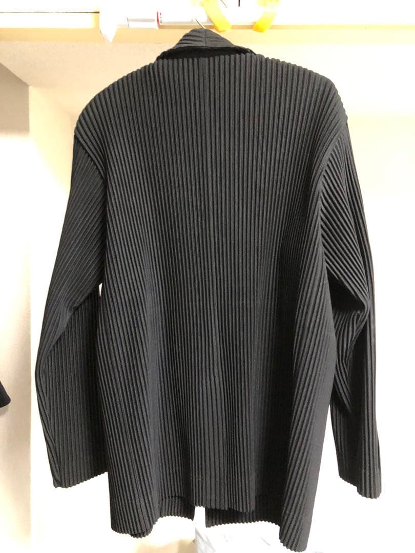 オムプリッセイッセイミヤケ テーラードジャケット ブラック 2