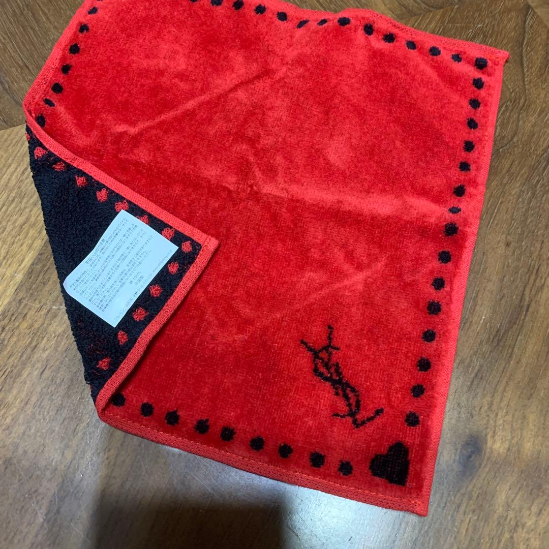 イヴ・サンローラン ハンカチセット　ハート柄