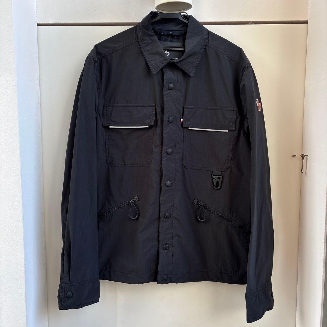 新品未使用！黒モンクレール　ウィンドブレーカー！