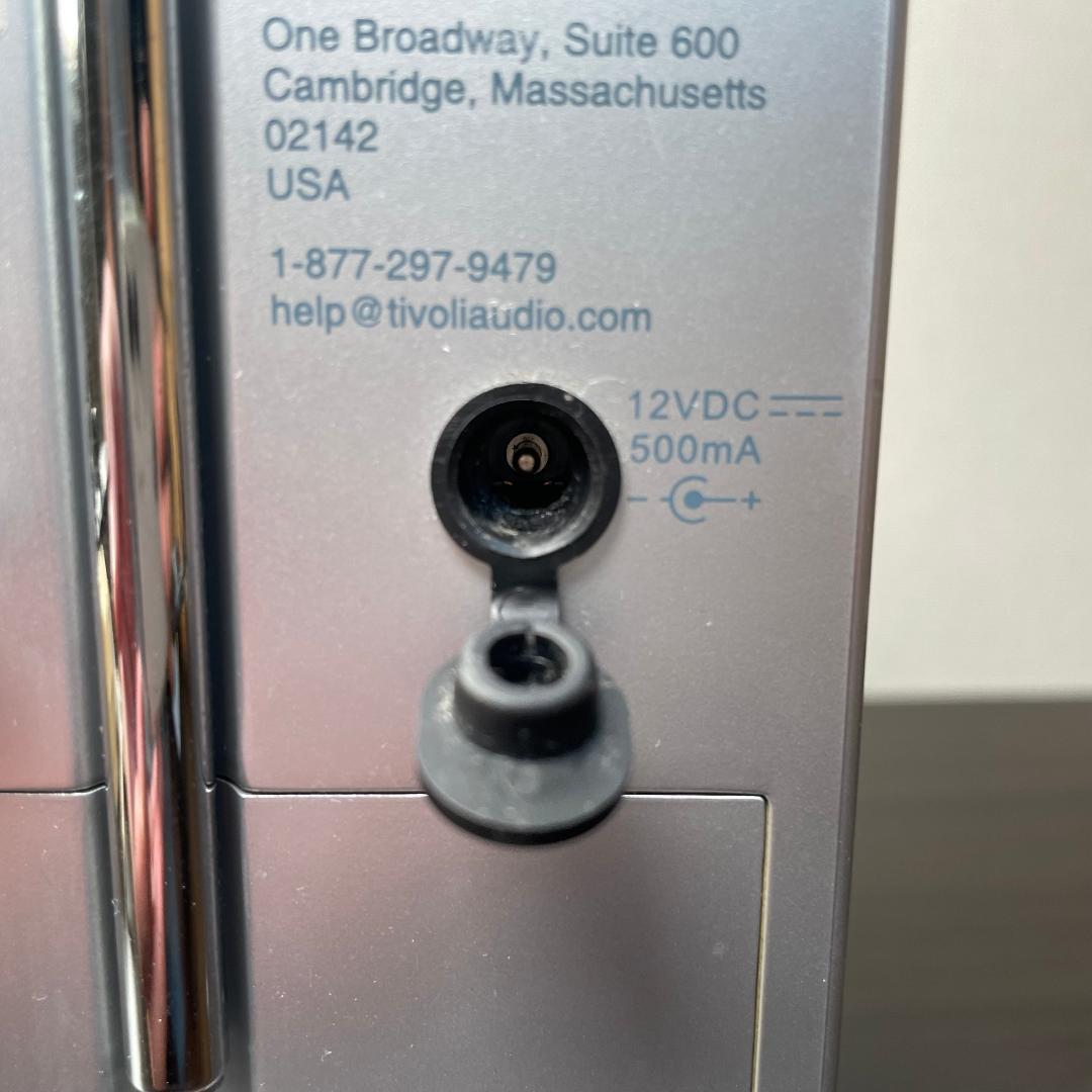 Tivoli Audio iPAL HENRY KLOSS ポータブルラジオ