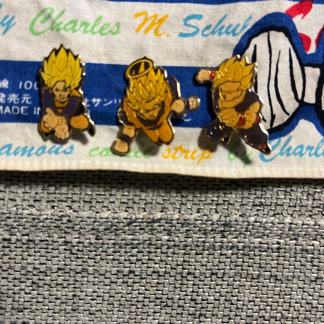 希少1995年ドラゴンボール ピンバッジ 3個セット