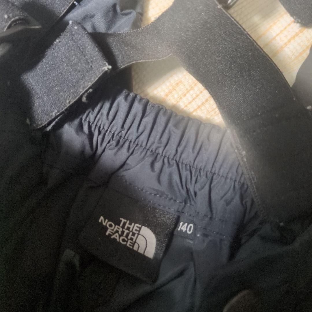 THE NORTH FACE 黒 スノーウェア上下セット140ｃｍ