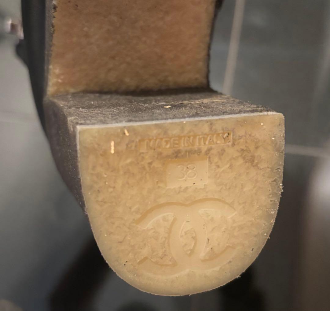りき✨CHANEL 黒38（24.5）ターンロックブーツ現品限り✨