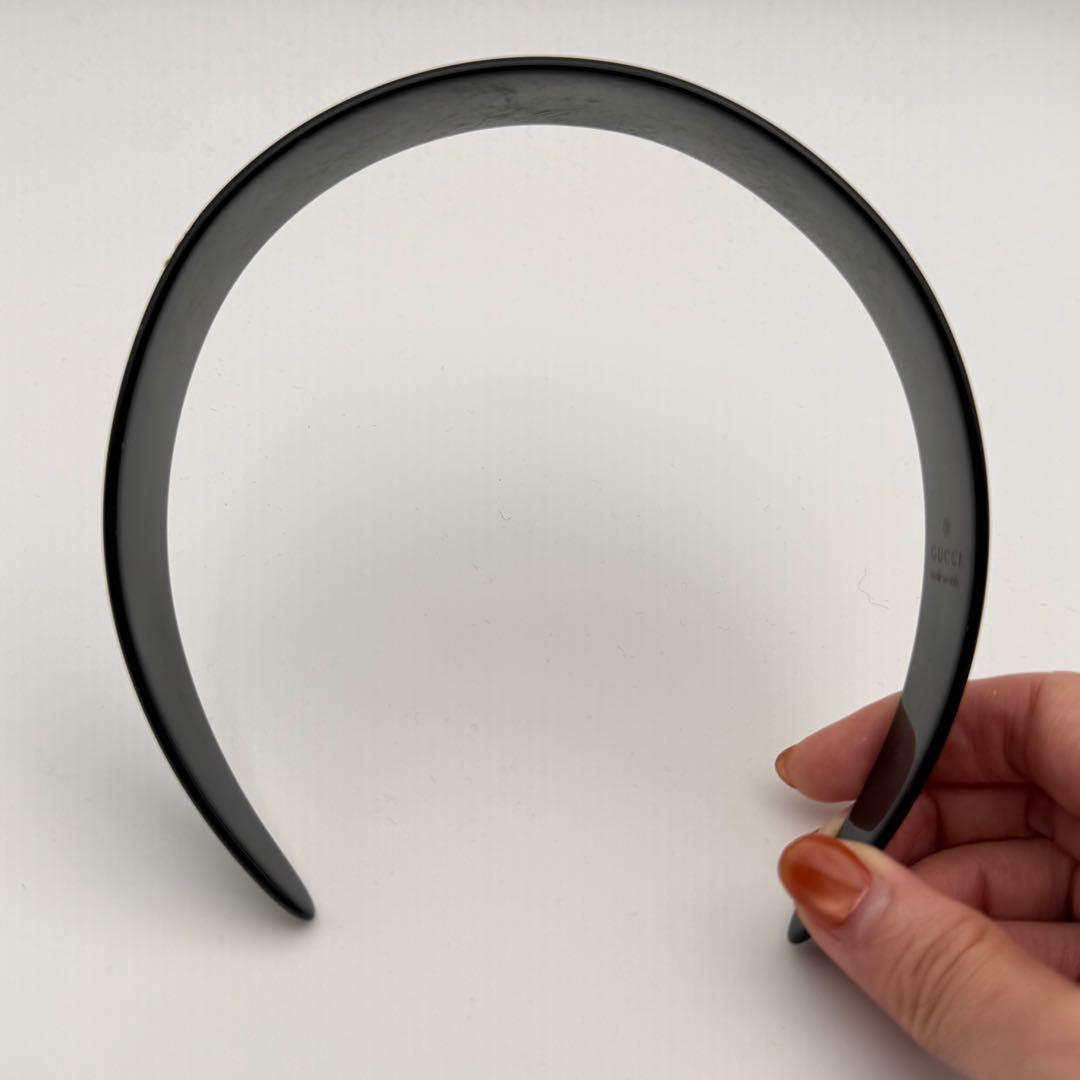 美品✨グッチ カチューシャ ヘアバンド クリスタル インターロッキングG 黒