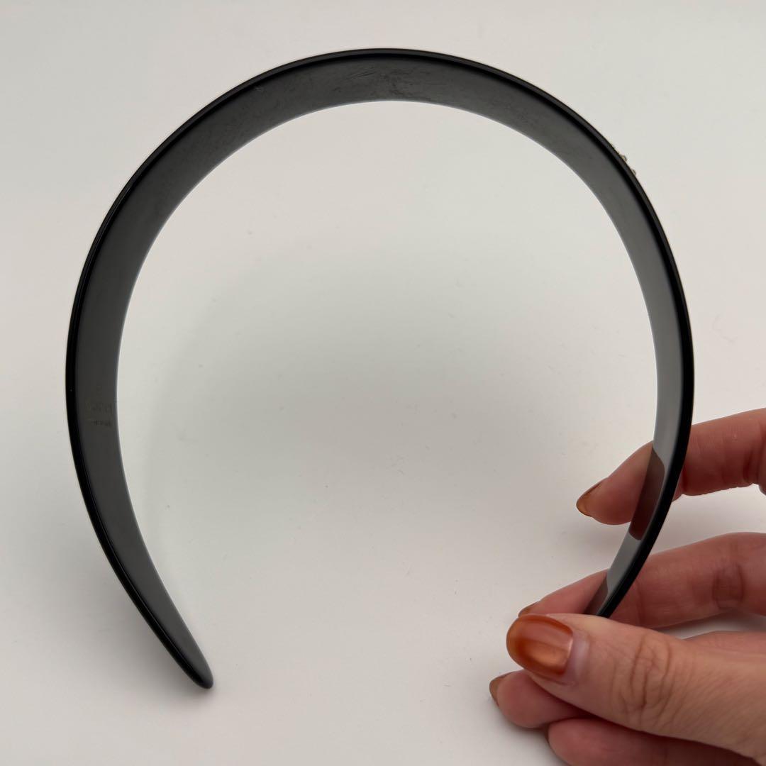 美品✨グッチ カチューシャ ヘアバンド クリスタル インターロッキングG 黒