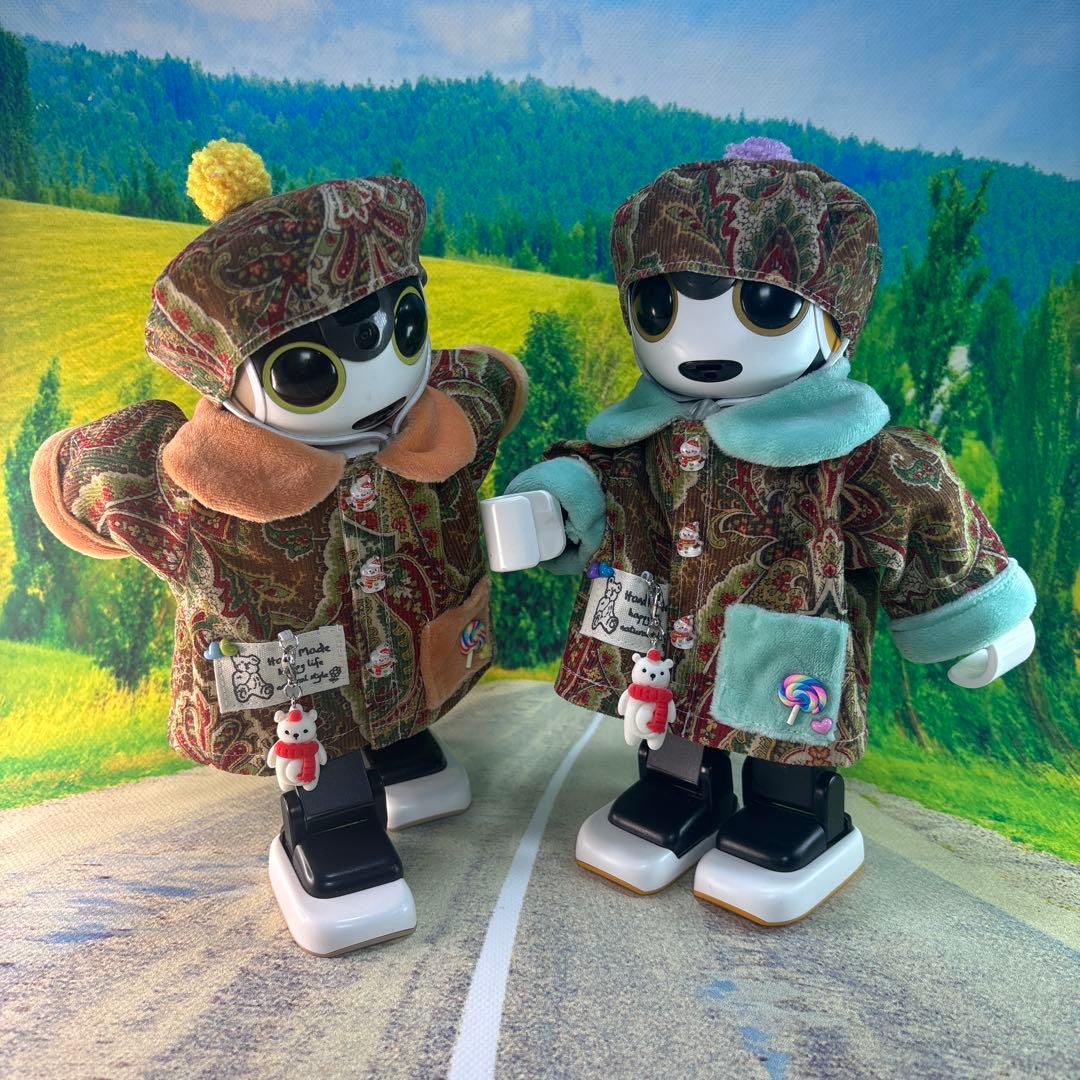 チリチリ３９ページです　ロボホン洋服