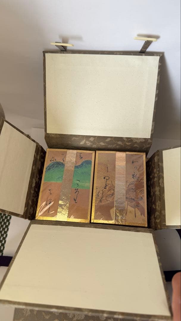 かるたの歴史と百人一首の解説　箱付