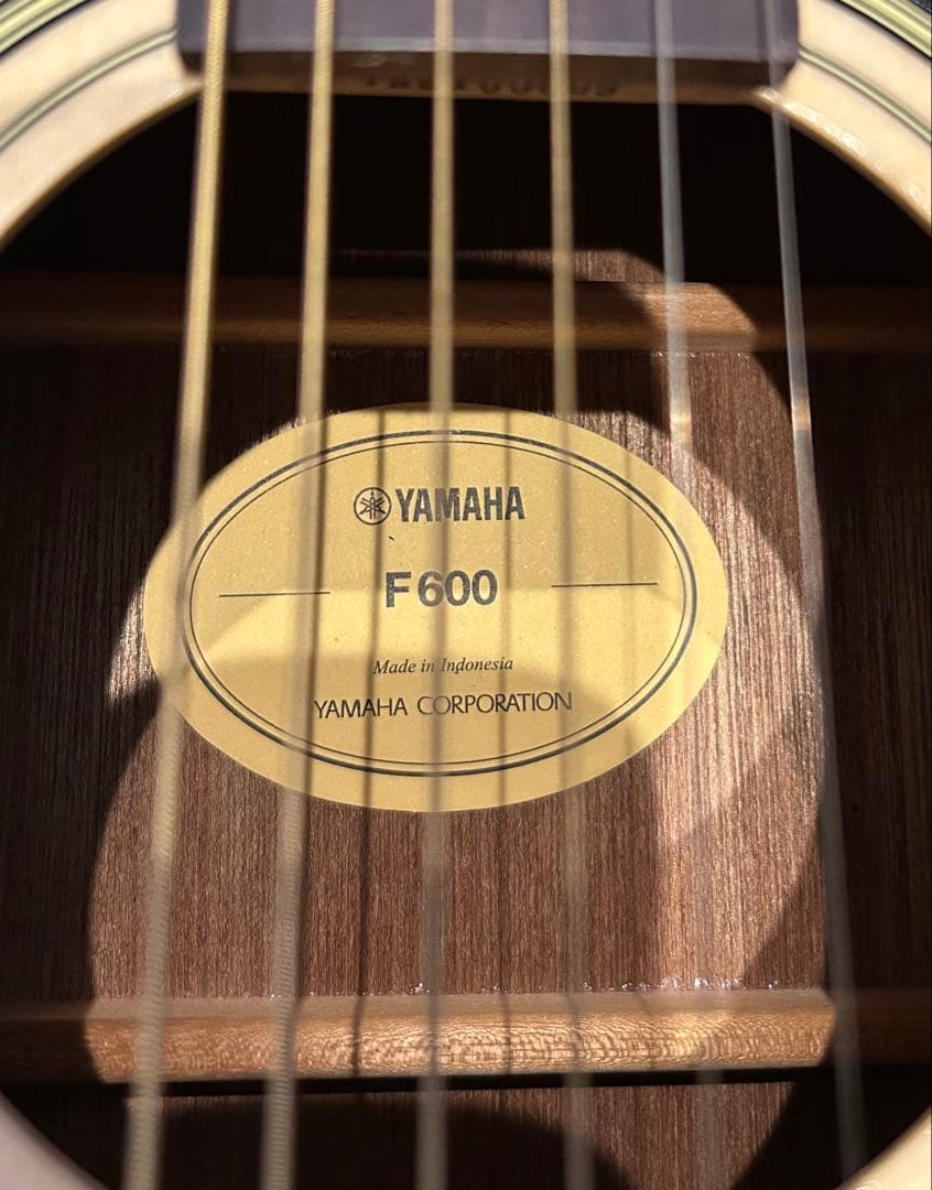 YAMAHA F600アコースティックギター