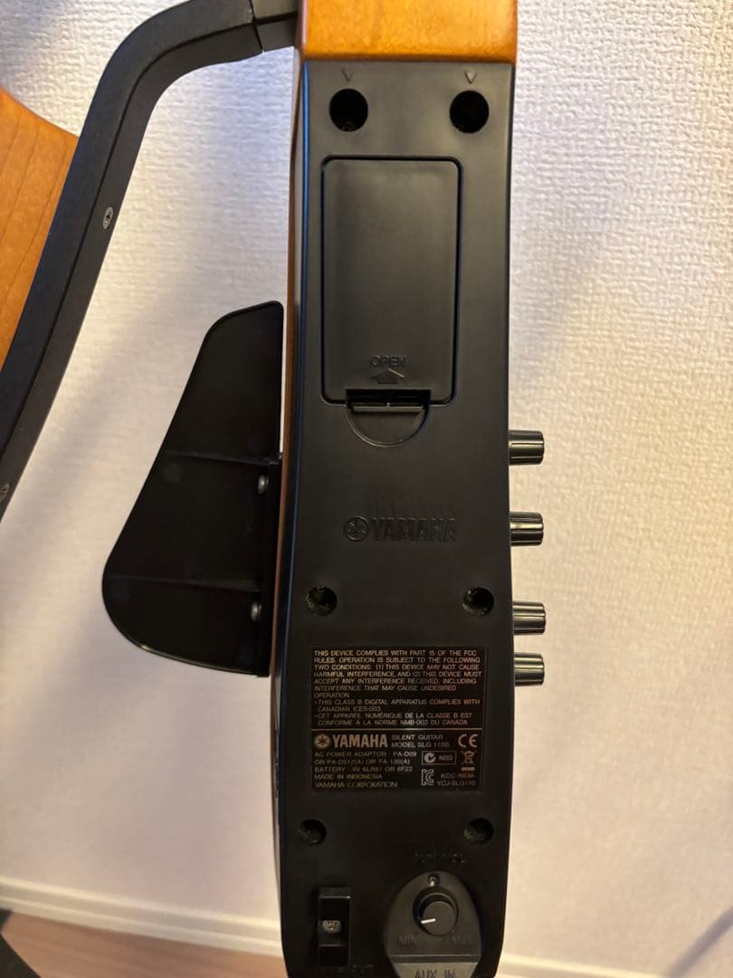 【本日発送可能】YAMAHA サイレントギター SLG110S