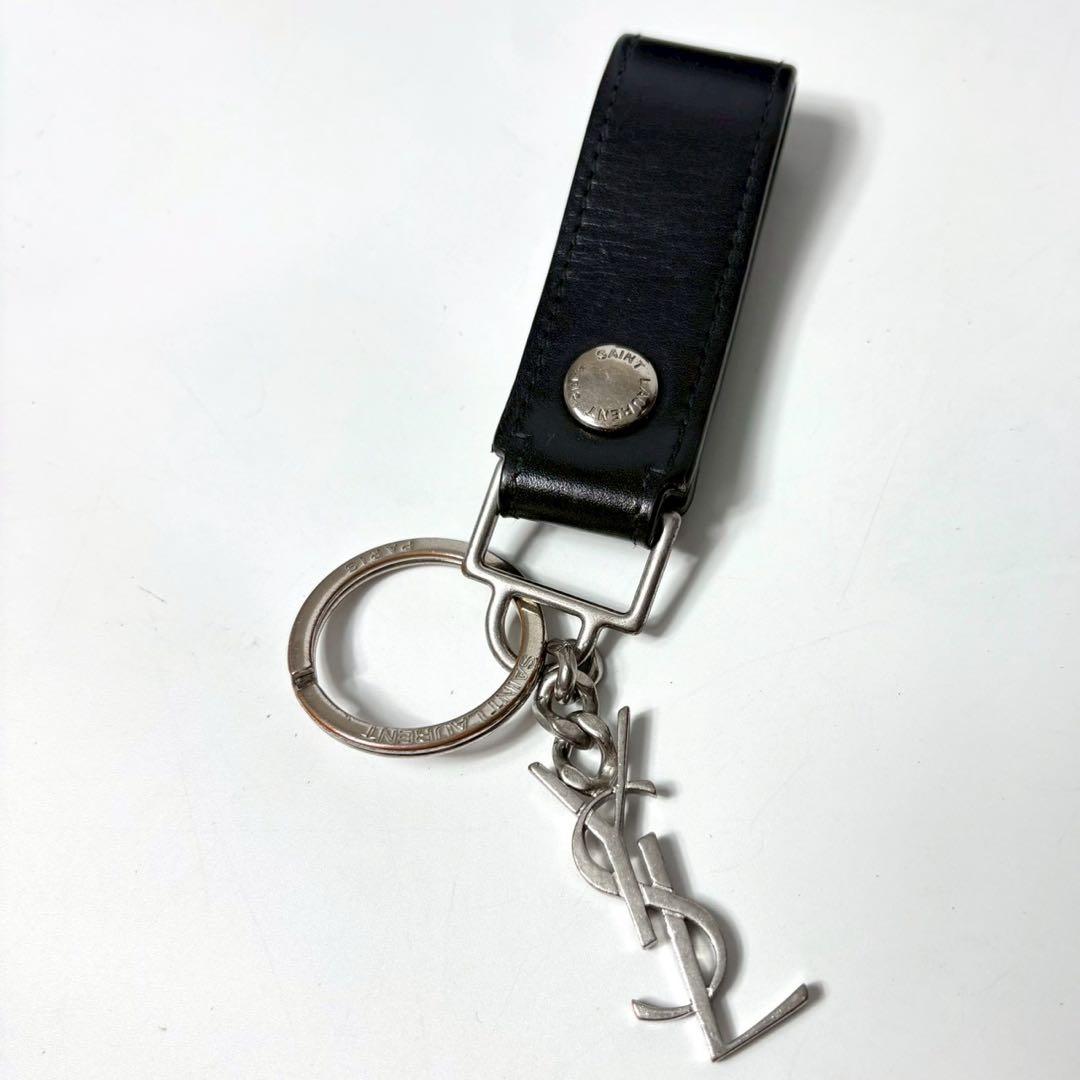 サンローラン　キーリング　キーホルダー　カサンドラ　YSLロゴ　レザー2way.