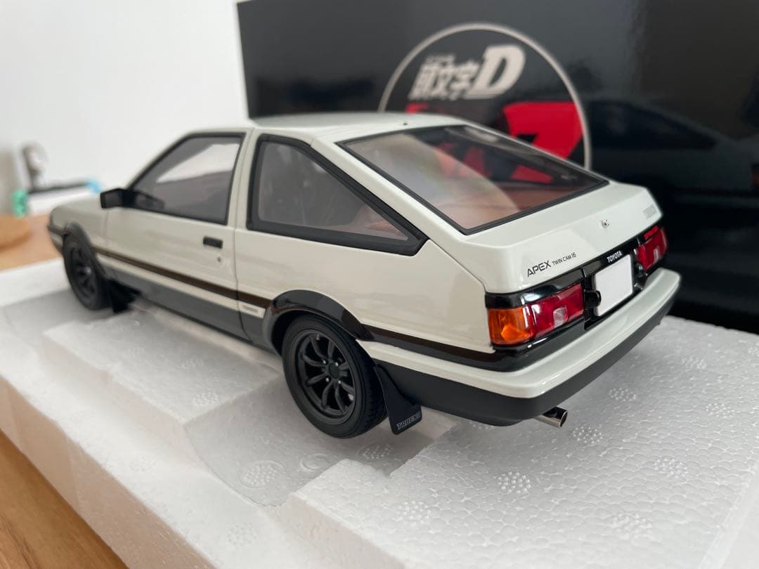 S。 オートアート　AE86トレノ　頭文字D30thバージョン