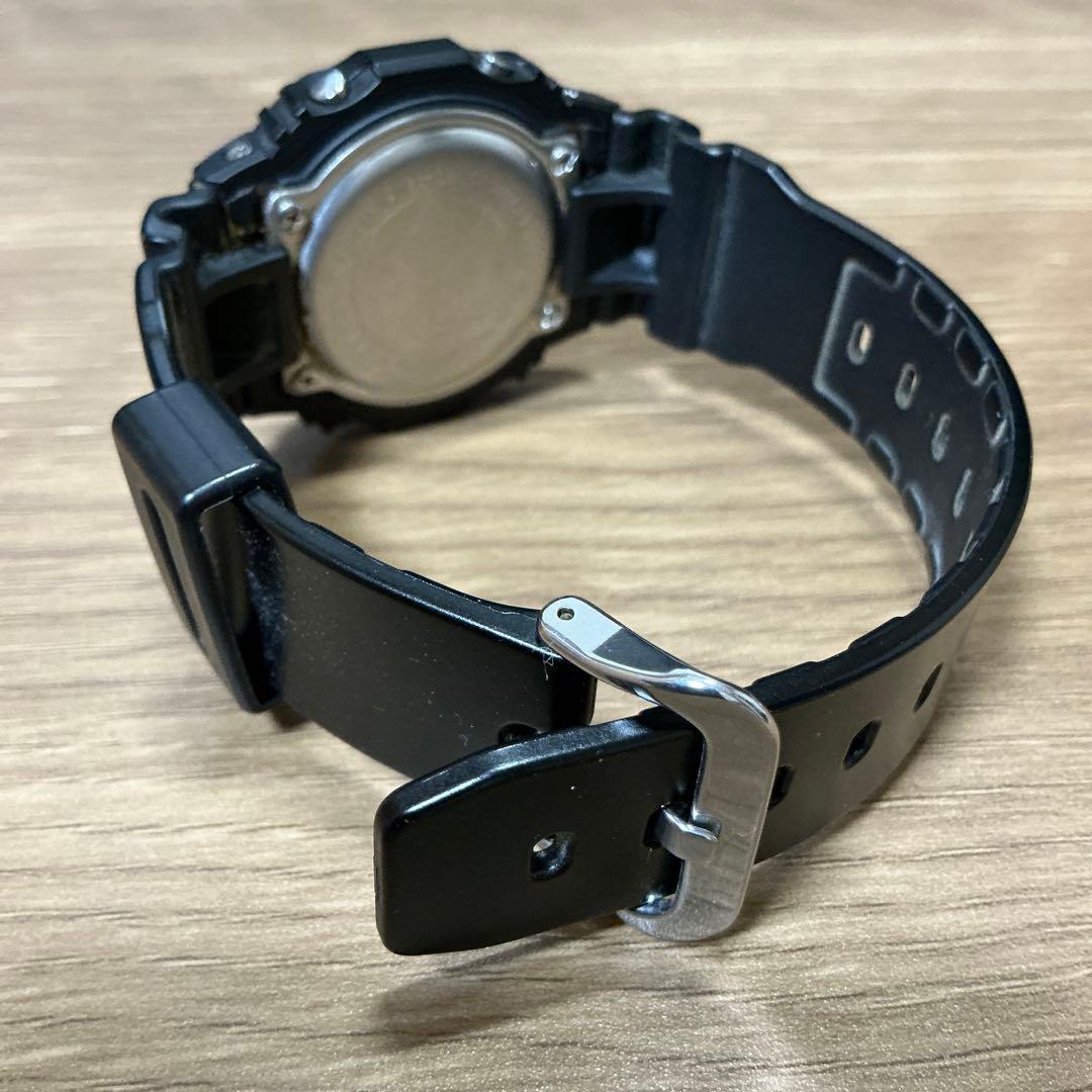 電波ソーラー　CASIO G-SHOCK ブルー＆ブラック　GW-M5610BA