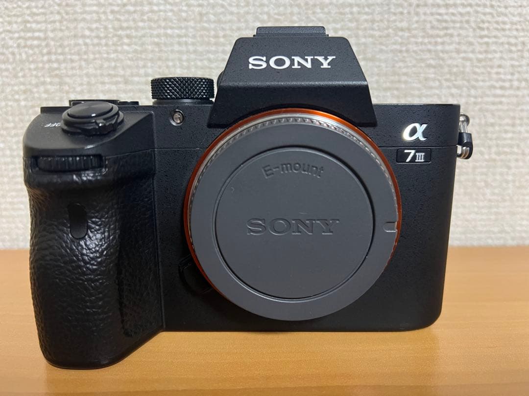 SONY α7 III ミラーレスカメラ　おまけ付き